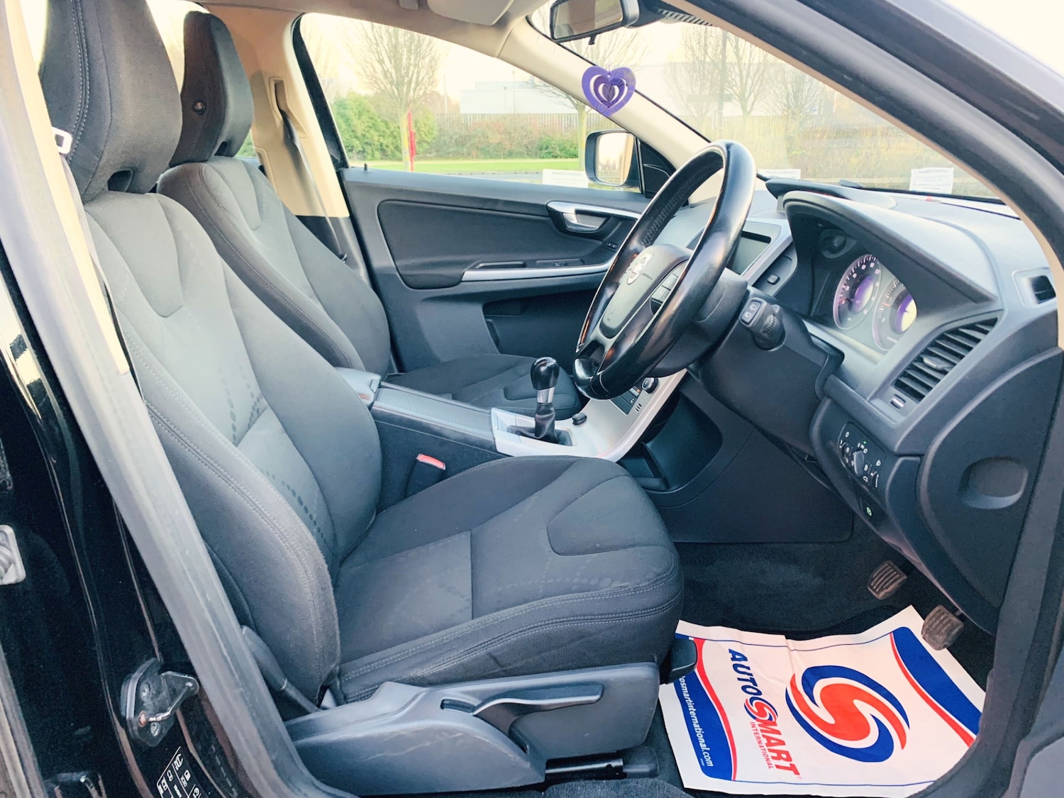 Used Volvo XC60 2011 for sale - 77058418: Photo 14