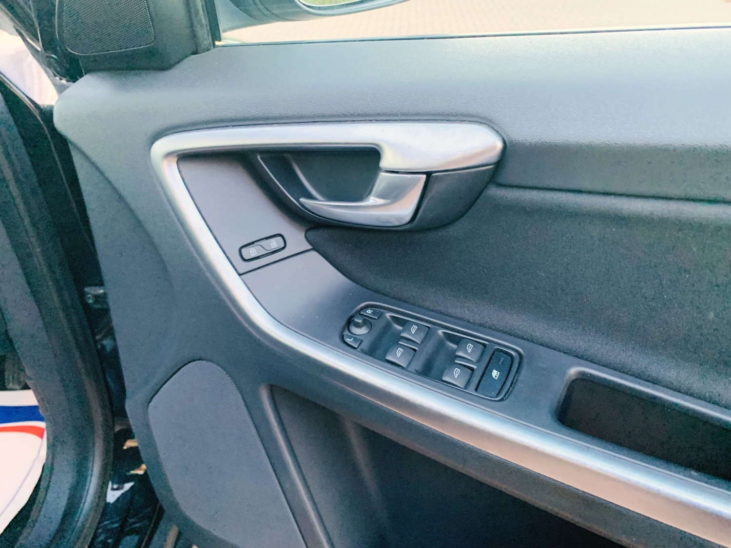 Used Volvo XC60 2011 for sale - 77058418: Photo 17