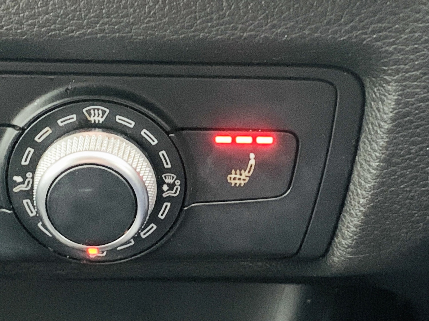 Used Audi A3 2015 for sale - 77083609: Photo 29