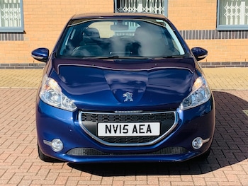 Used Peugeot 208 2015 for sale - 79399341: Photo