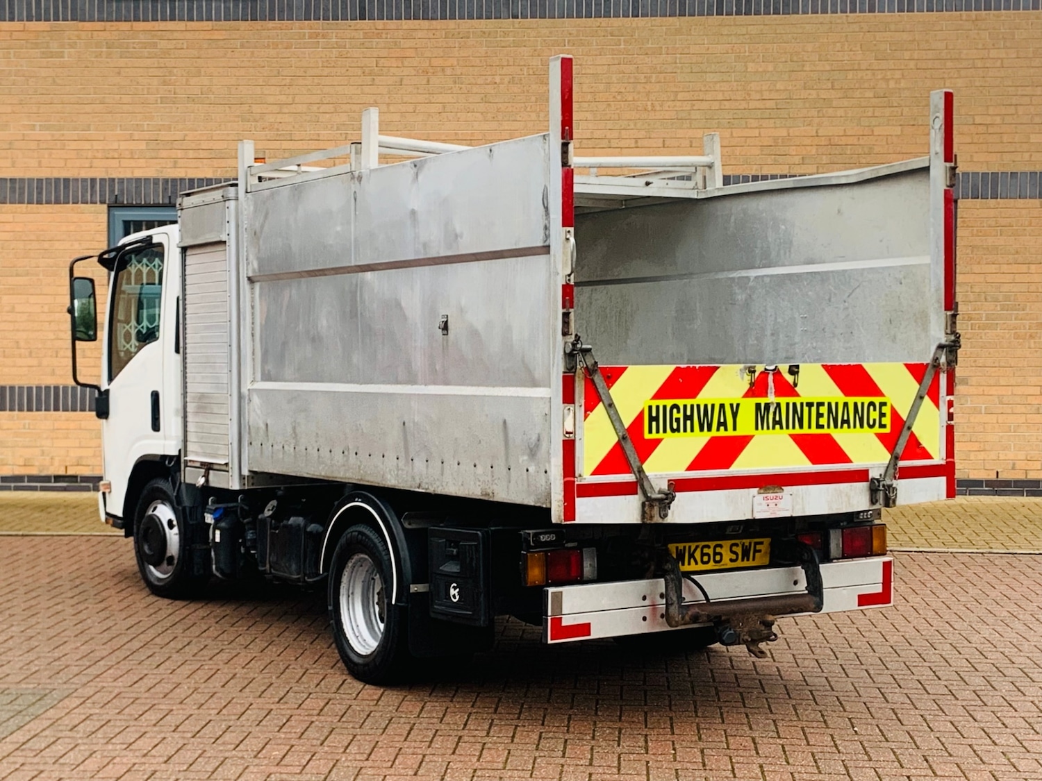 Used Isuzu Other 2016 for sale - 76322539: Photo 3