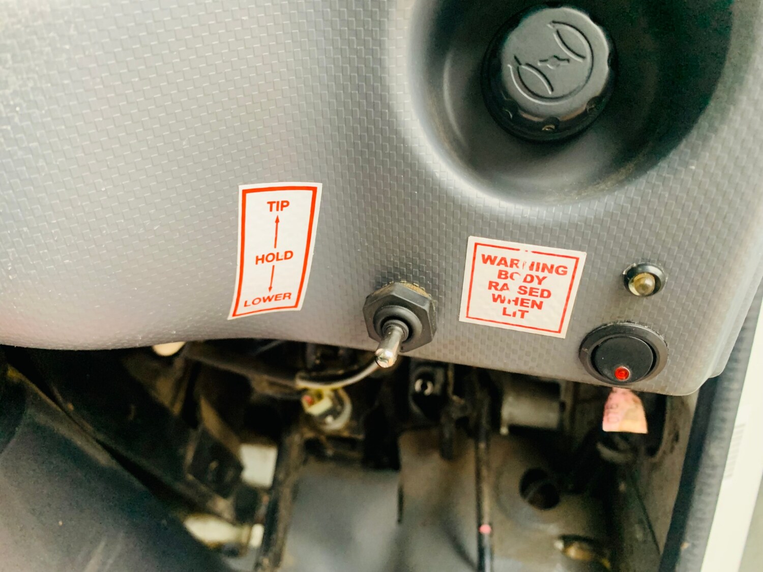 Used Isuzu Other 2016 for sale - 76322539: Photo 31