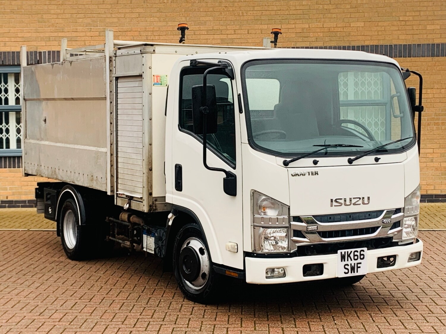 Used Isuzu Other 2016 for sale - 76322539: Photo 4