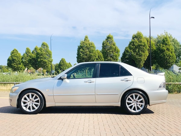 Used Lexus IS 2004 for sale - 75726779: Photo 2