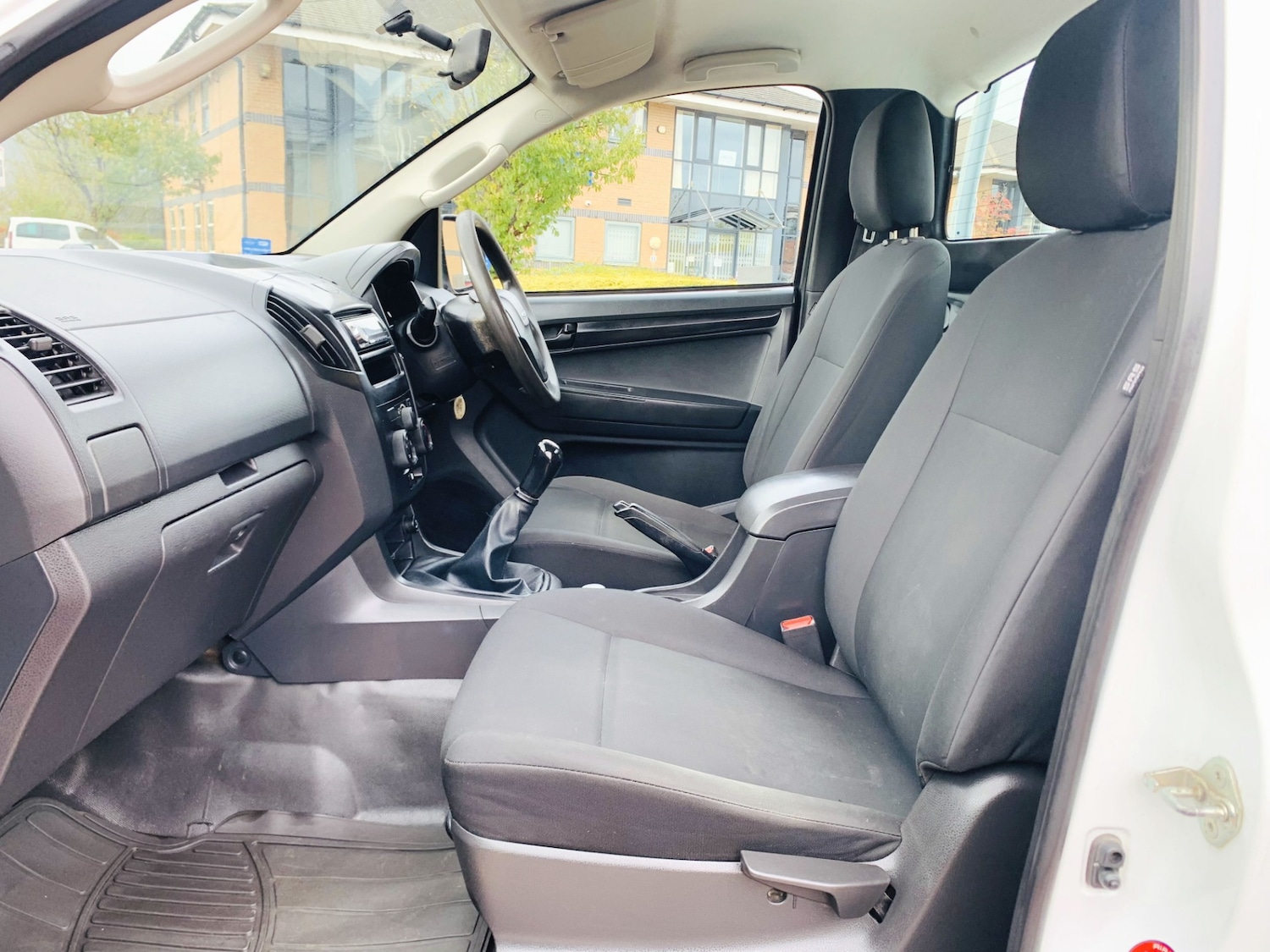 Used Isuzu D-Max 2017 for sale - 77758558: Photo 26