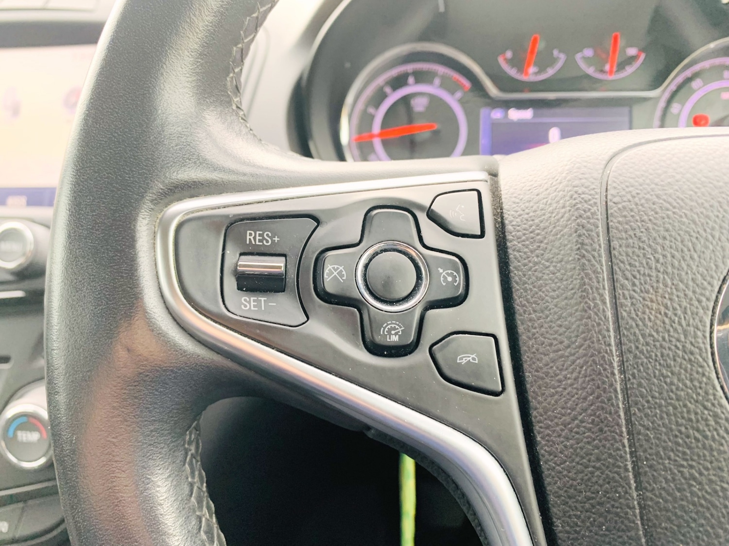 Used Vauxhall Insignia 2014 for sale - 77083596: Photo 32