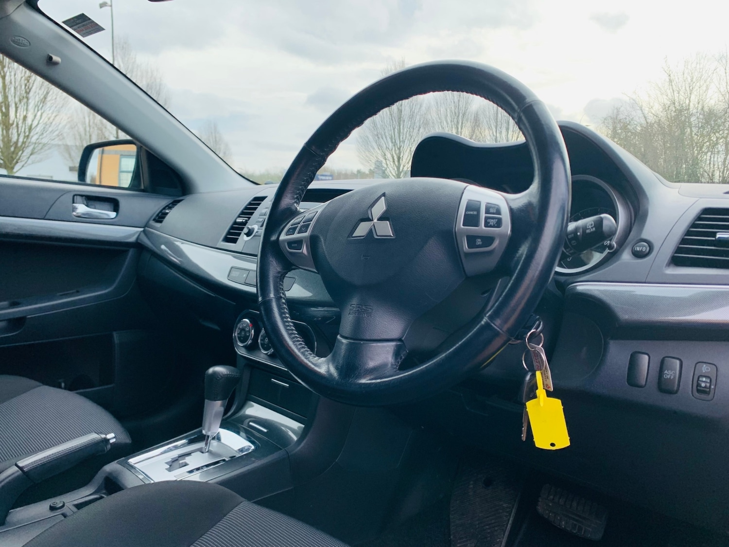 Used Mitsubishi Lancer 2011 for sale - 77639345: Photo 12