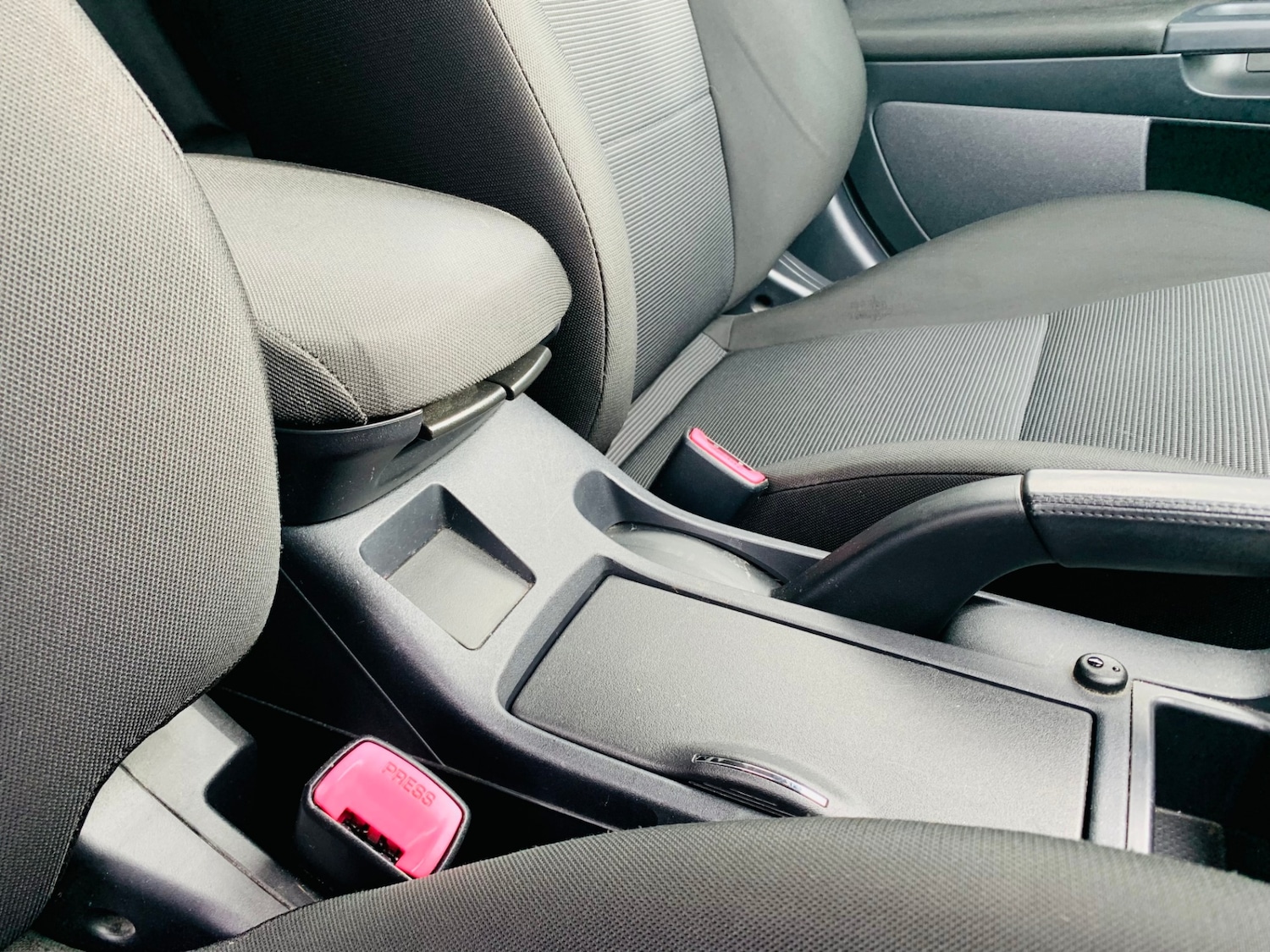 Used Mitsubishi Lancer 2011 for sale - 77639345: Photo 32