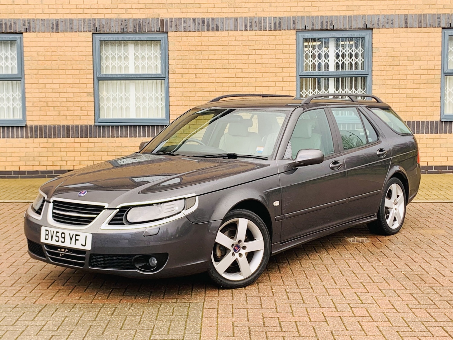 Used Saab 9-5 2009 for sale - 76669498: Photo 1