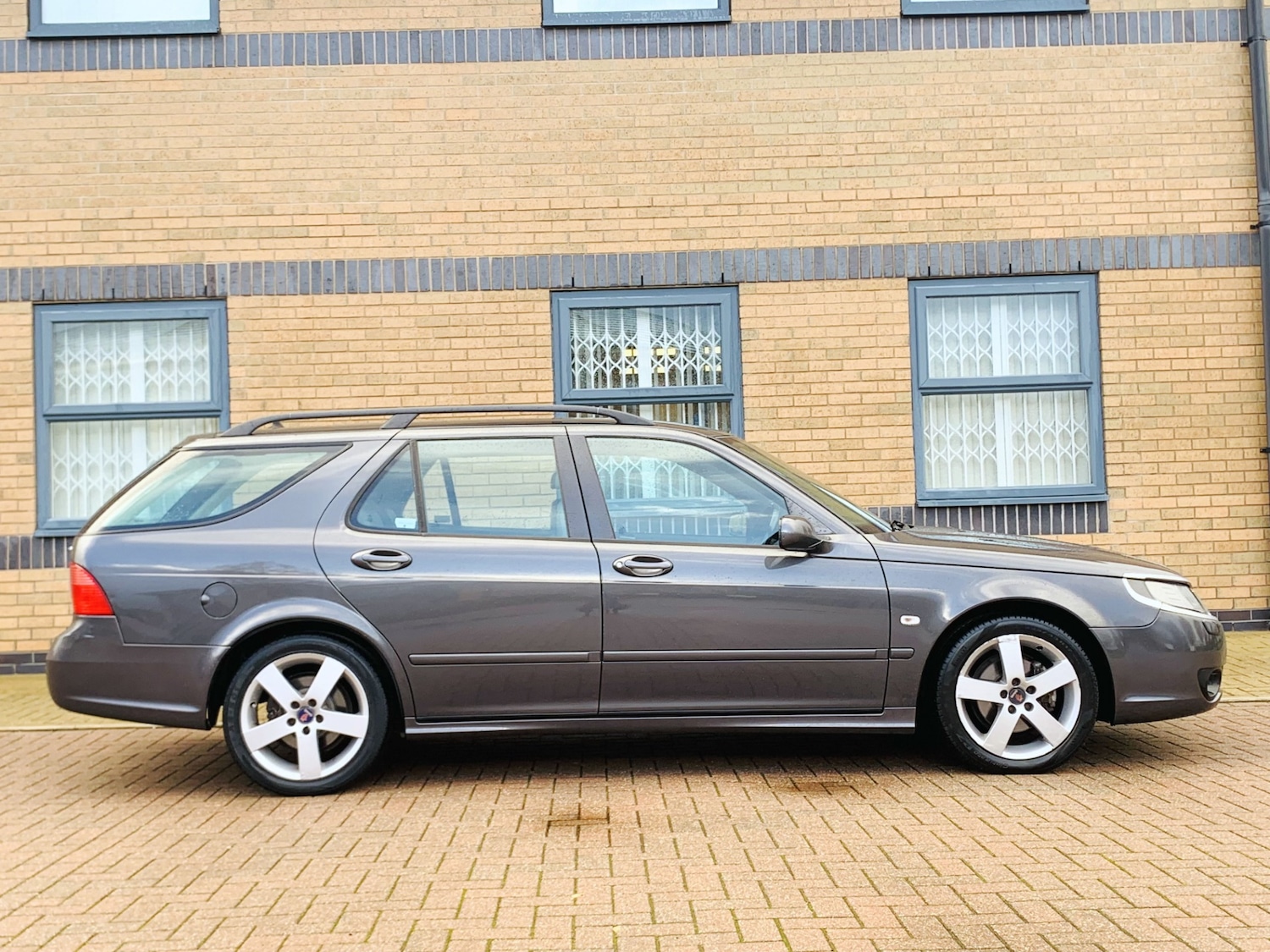 Used Saab 9-5 2009 for sale - 76669498: Photo 6