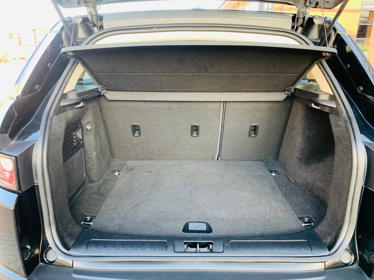 Used Land Rover Range Rover Evoque 2012 for sale - 75683094: Photo 48