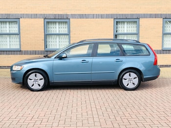Used Volvo V50 2009 for sale - 78970460: Photo