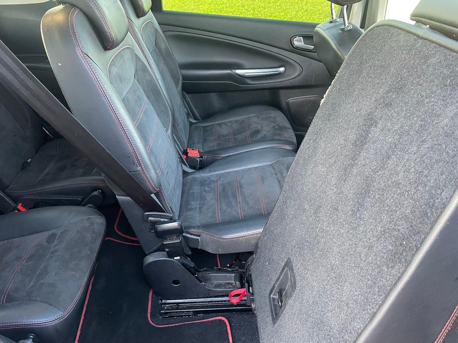 Used Ford S-Max 2011 for sale - 77315330: Photo 17