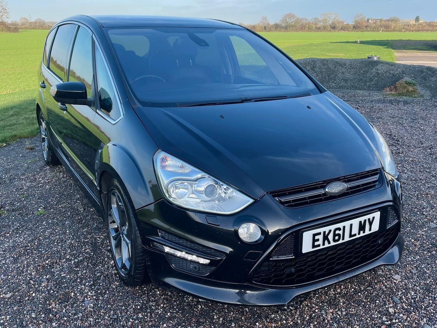 Used Ford S-Max 2011 for sale - 77315330: Photo 4