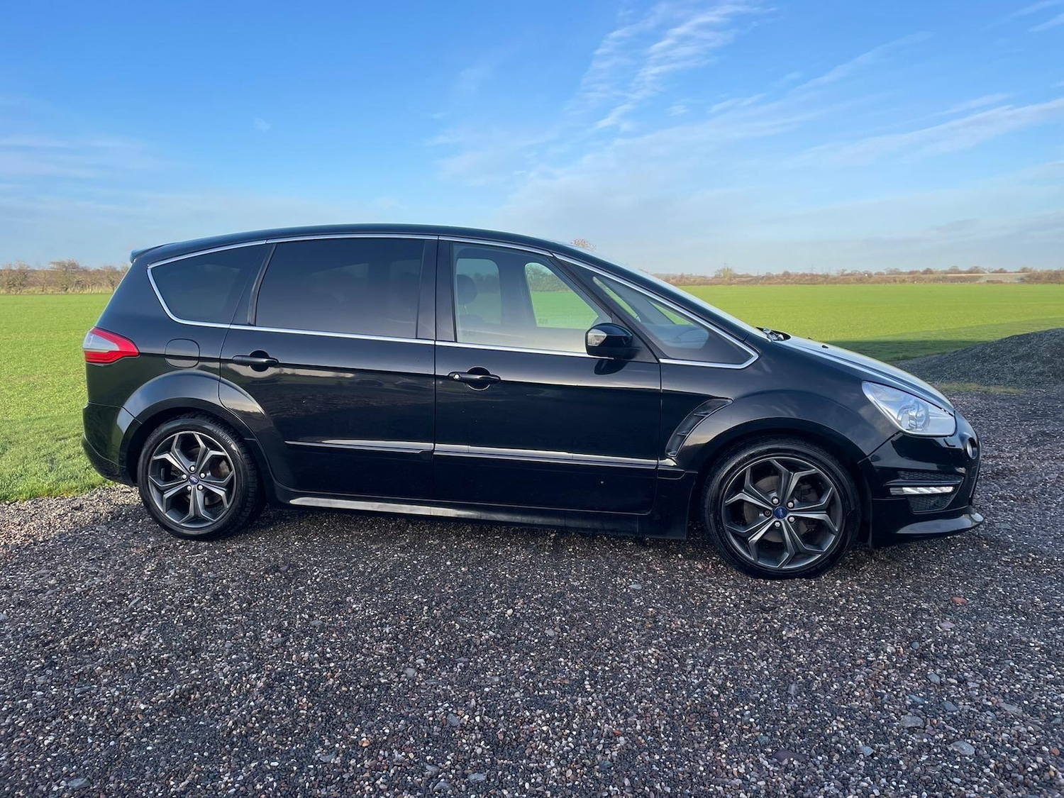 Used Ford S-Max 2011 for sale - 77315330: Photo 8