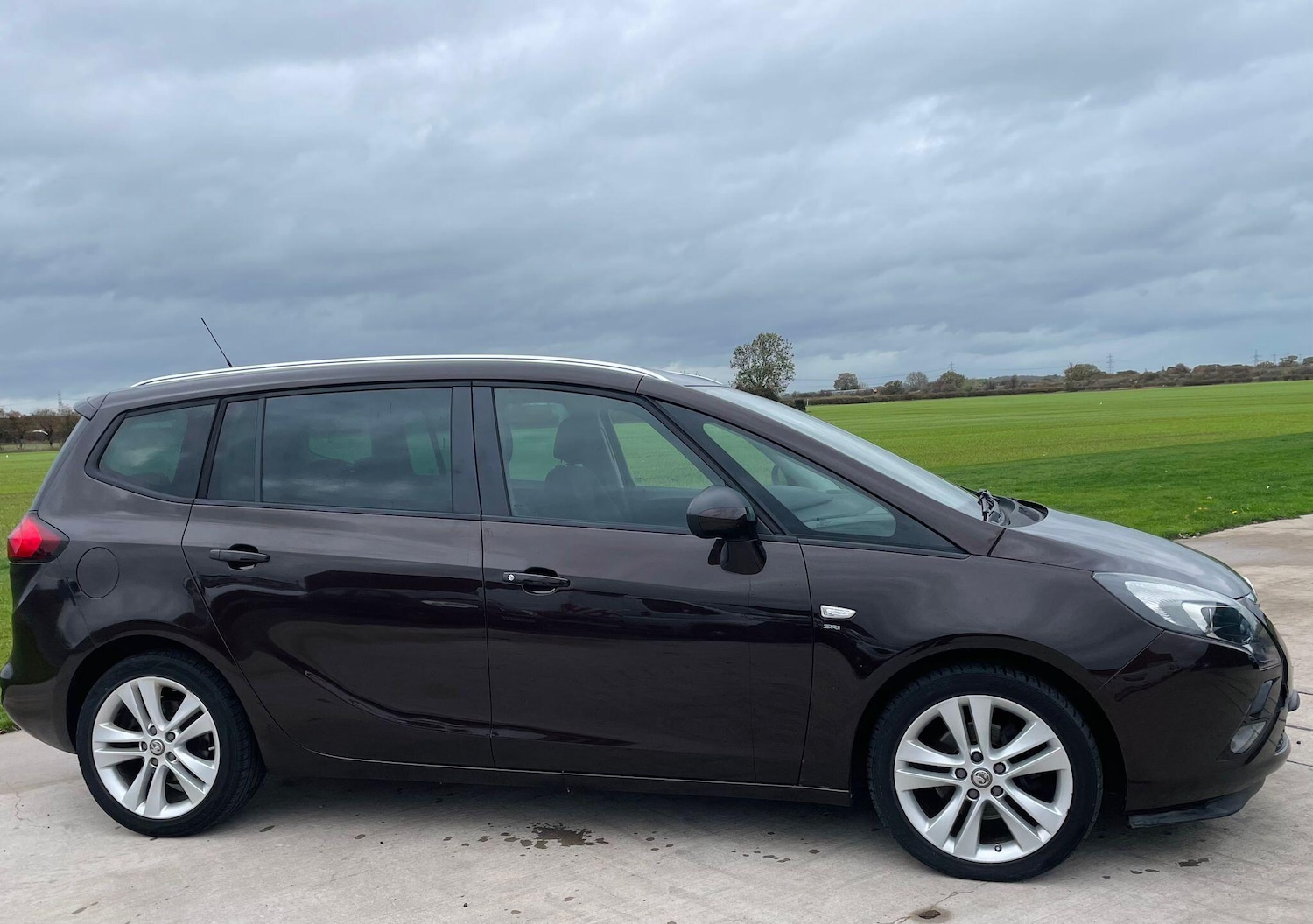 Used Vauxhall Zafira 2015 for sale - 77202992: Photo 2