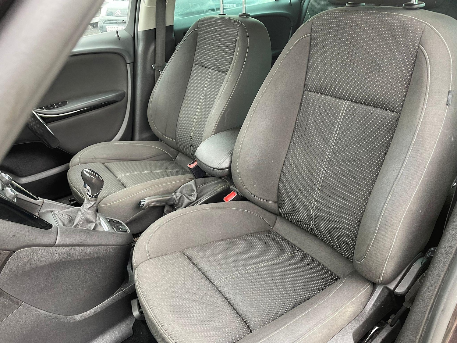 Used Vauxhall Zafira 2015 for sale - 77202992: Photo 6