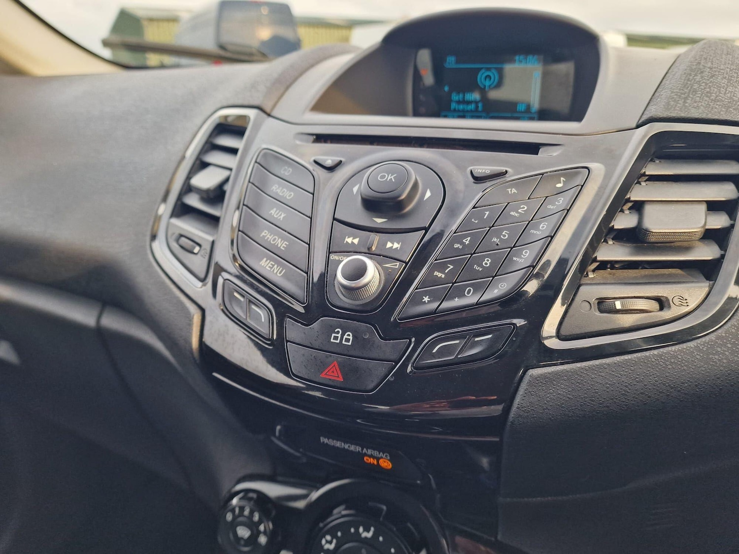 Used Ford Fiesta 2013 for sale - 77203192: Photo 33