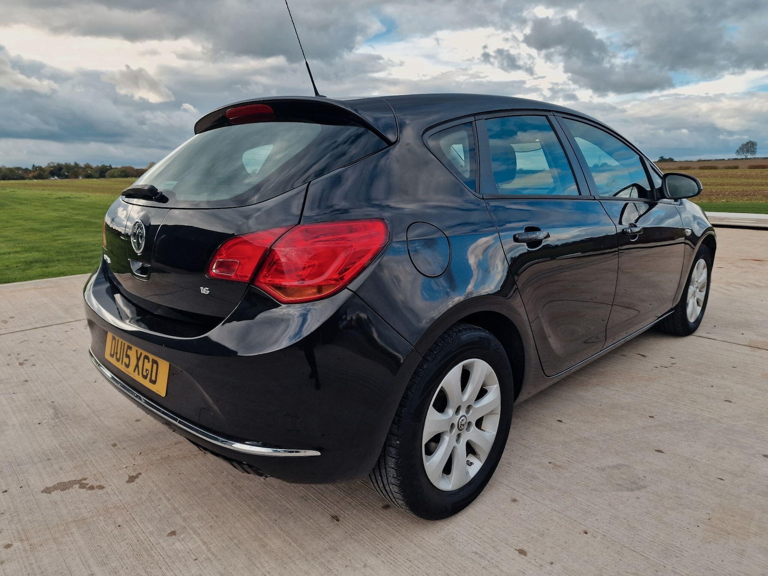 Used Vauxhall Astra 2015 for sale - 76825180: Photo 9
