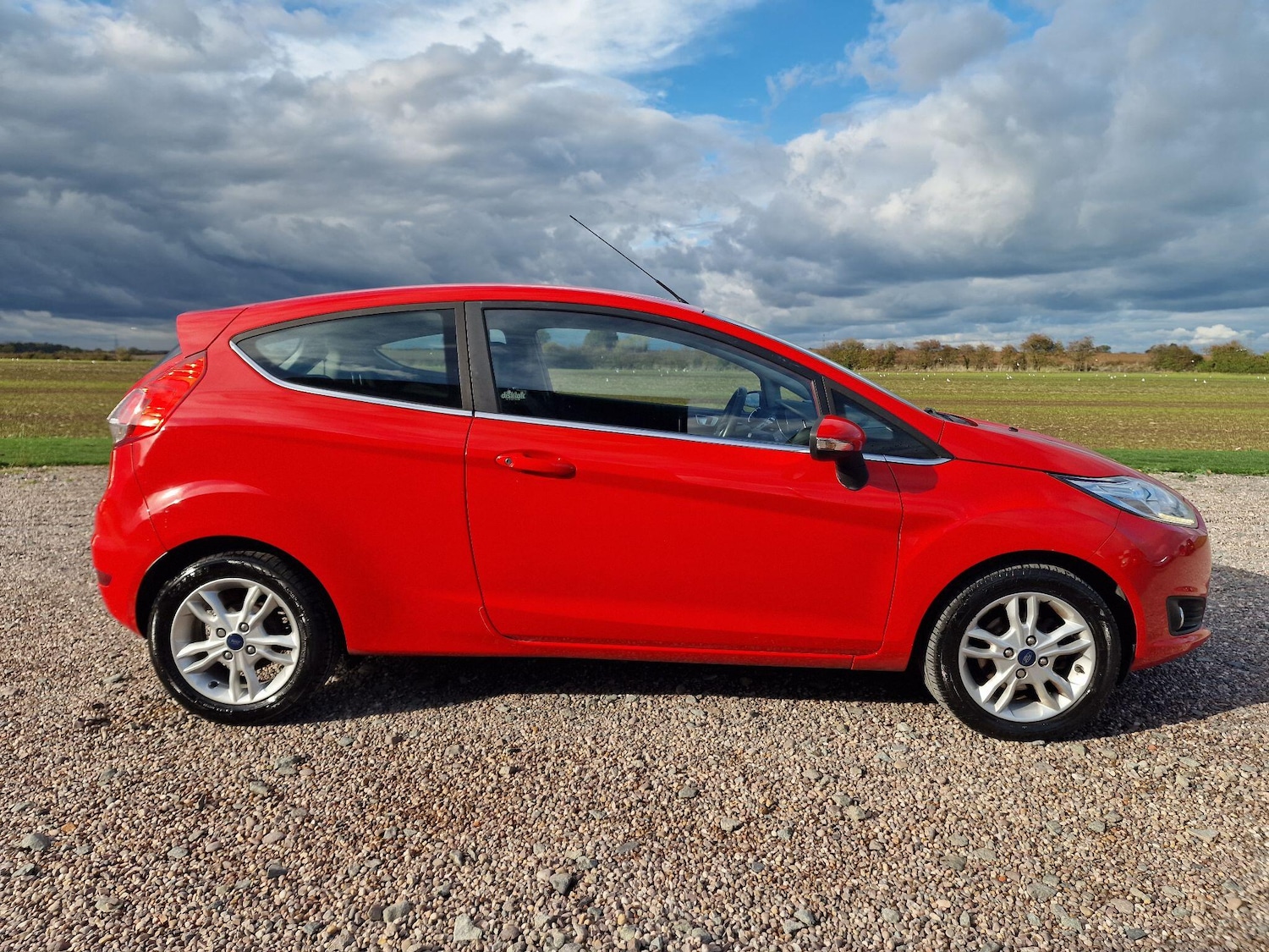 Used Ford Fiesta 2015 for sale - 76825187: Photo 9
