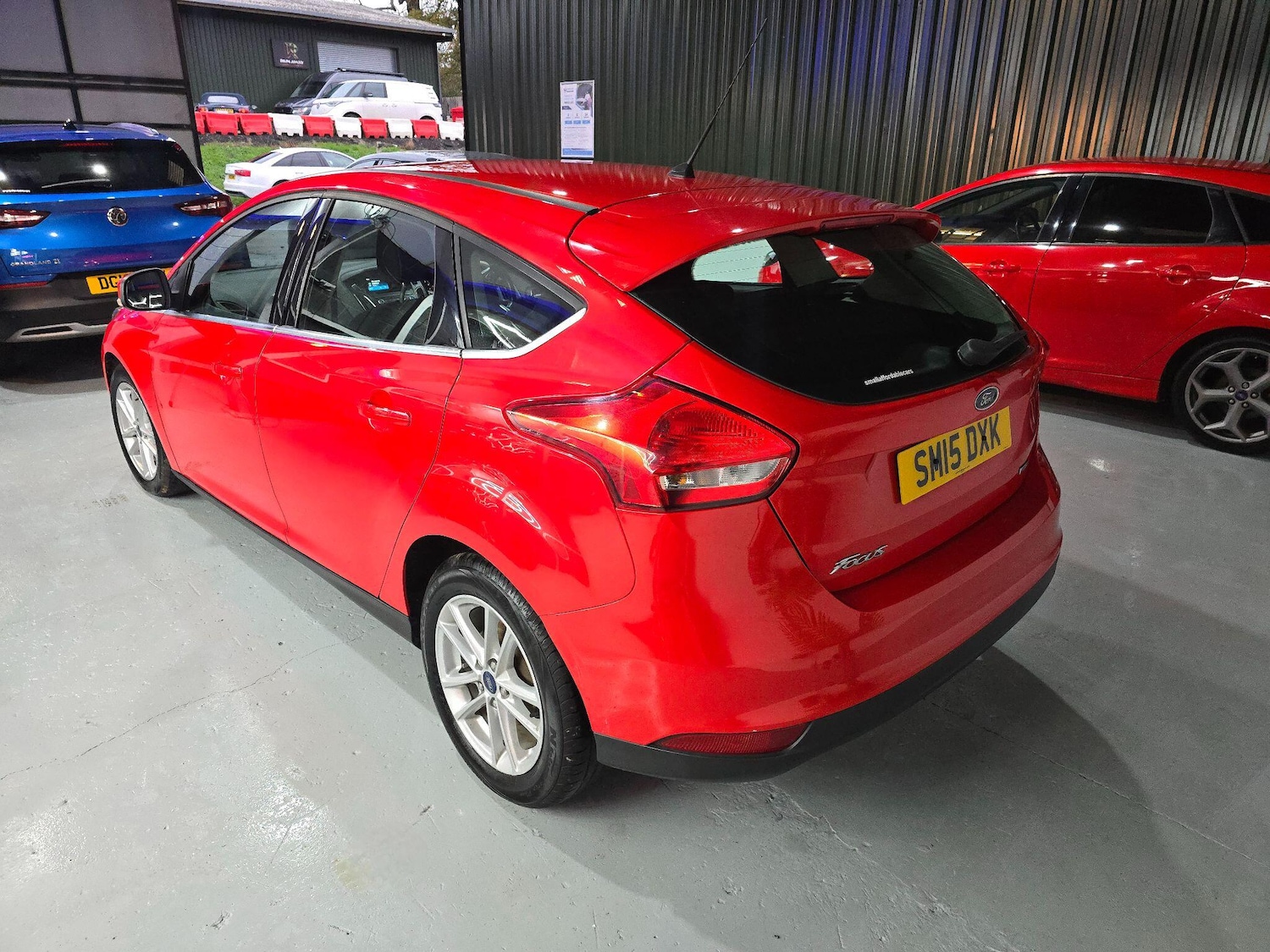 Used Ford Focus 2015 for sale - 77203835: Photo 2