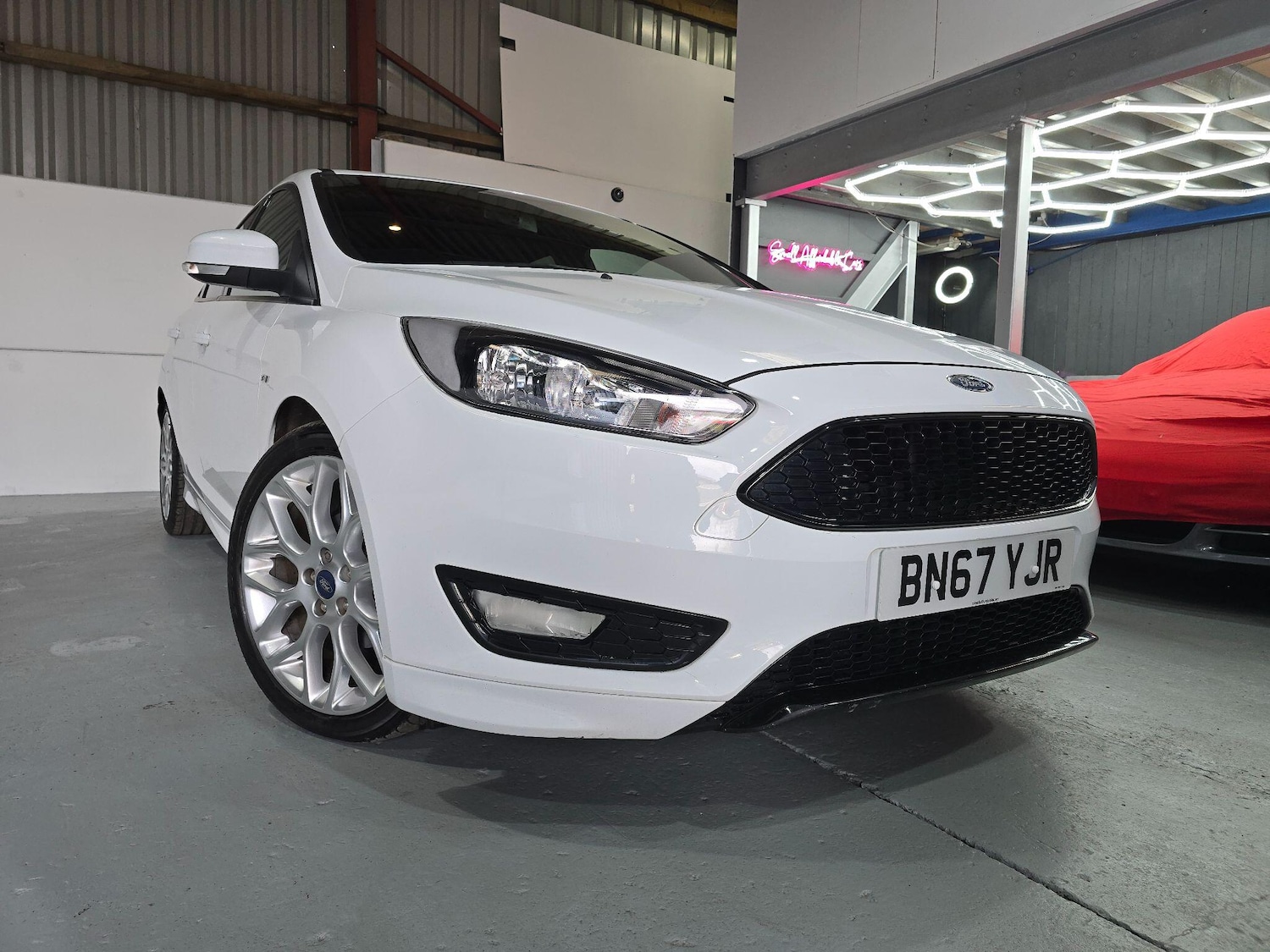 Used Ford Focus 2017 for sale - 77359281: Photo 5