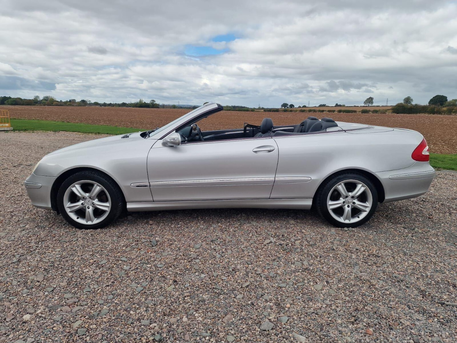 Used Mercedes-Benz CLK 2003 for sale - 76831803: Photo 13