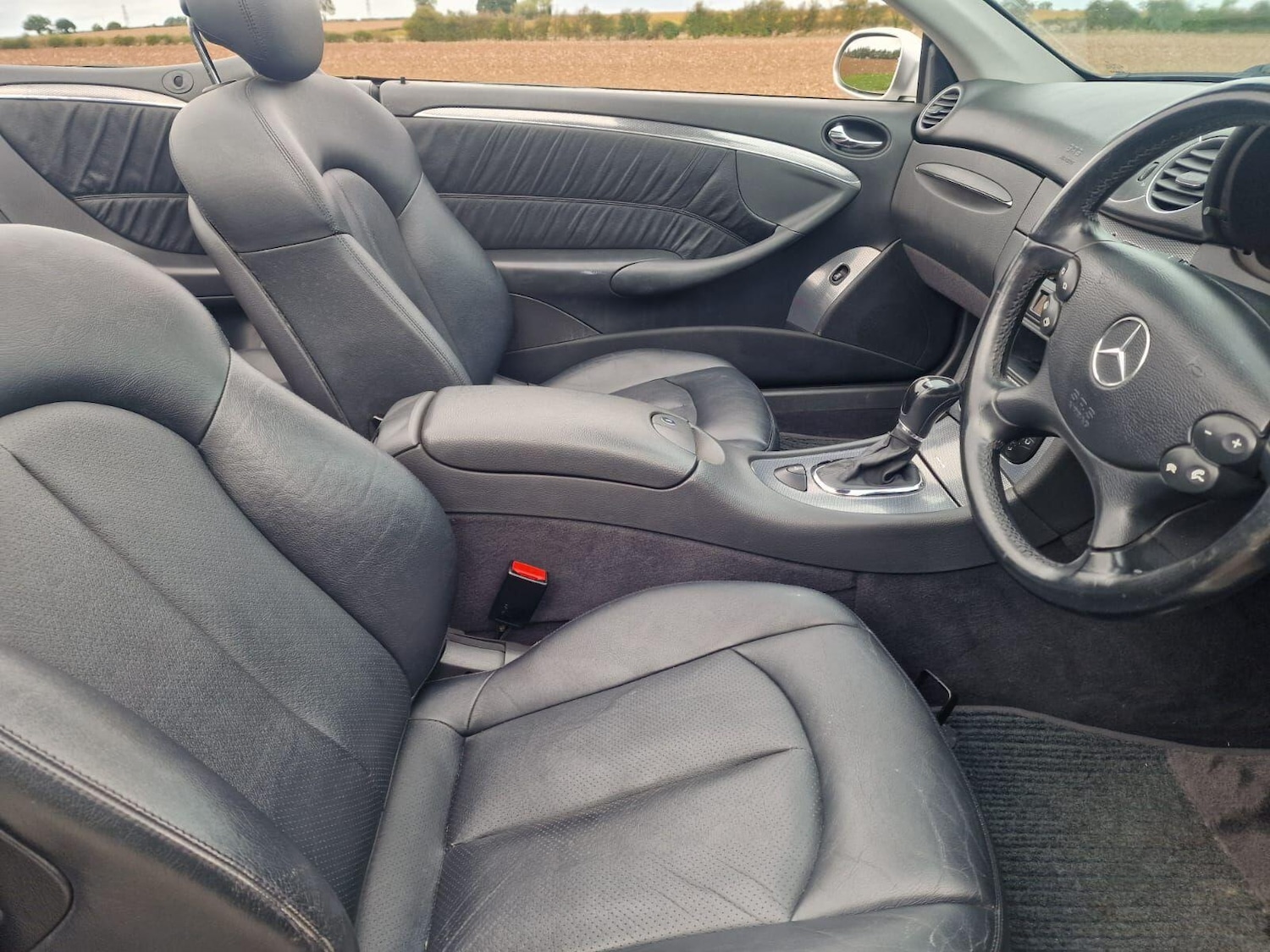 Used Mercedes-Benz CLK 2003 for sale - 76831803: Photo 4