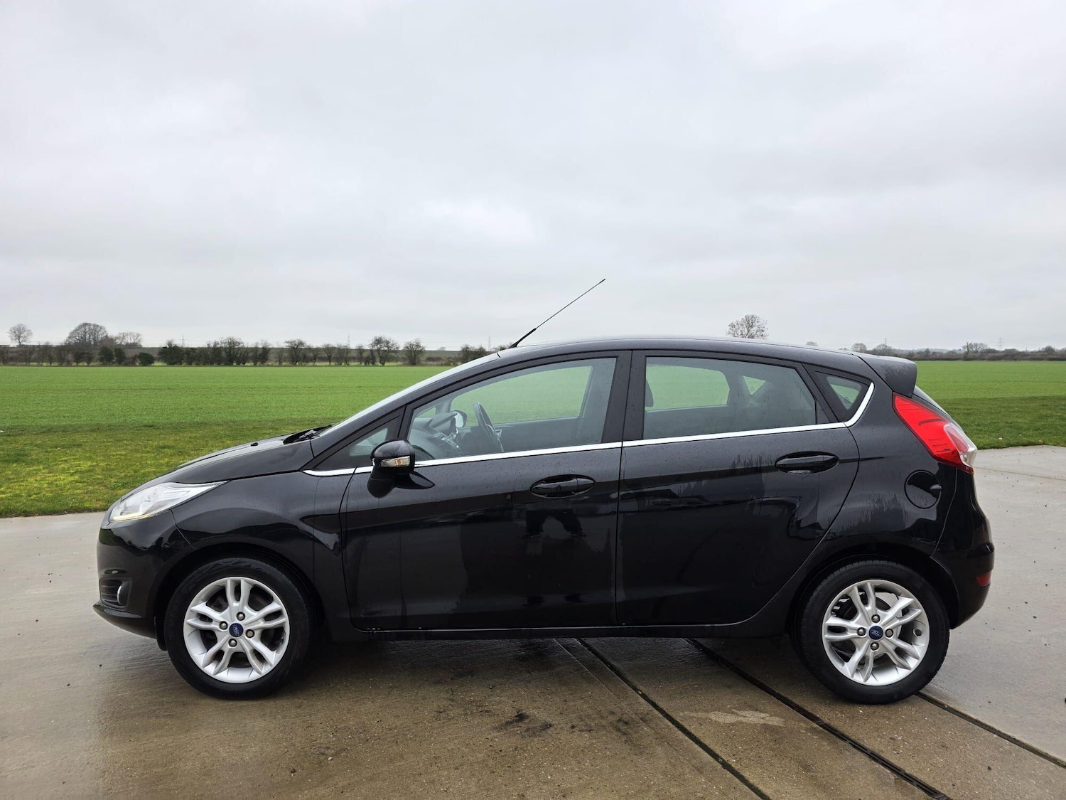 Used Ford Fiesta 2017 for sale - 77440944: Photo 15