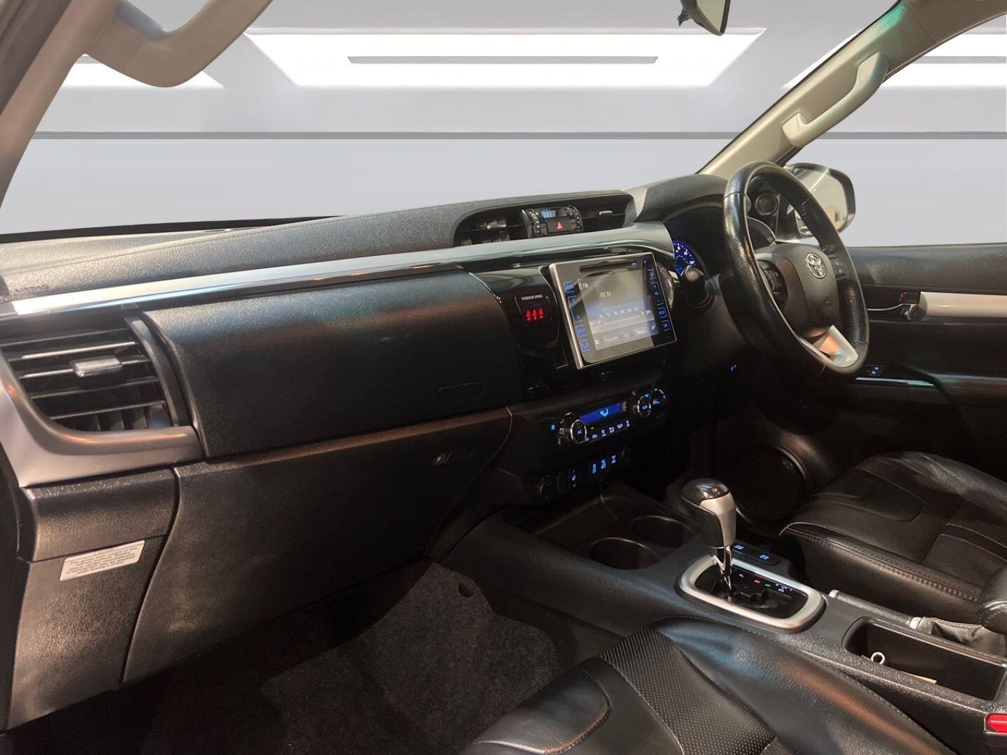 Used Toyota Hilux for sale - 78057822: Photo 14