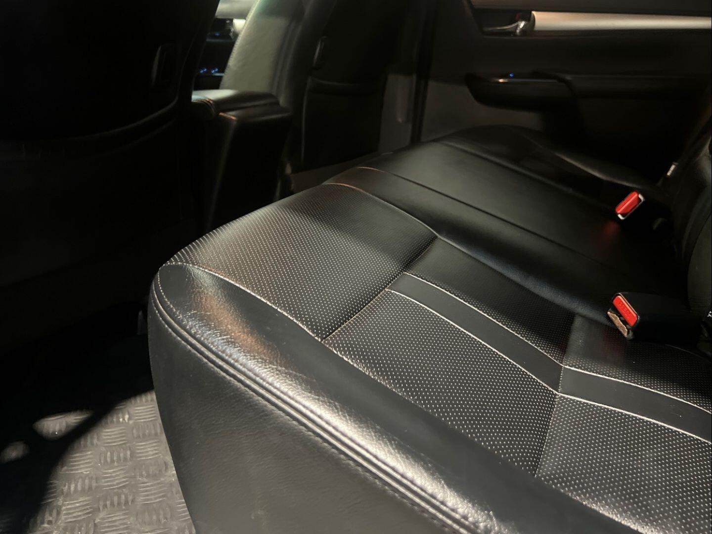 Used Toyota Hilux for sale - 78057822: Photo 16