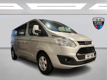 Used Ford Tourneo Custom 2017 for sale - 77400780: Photo