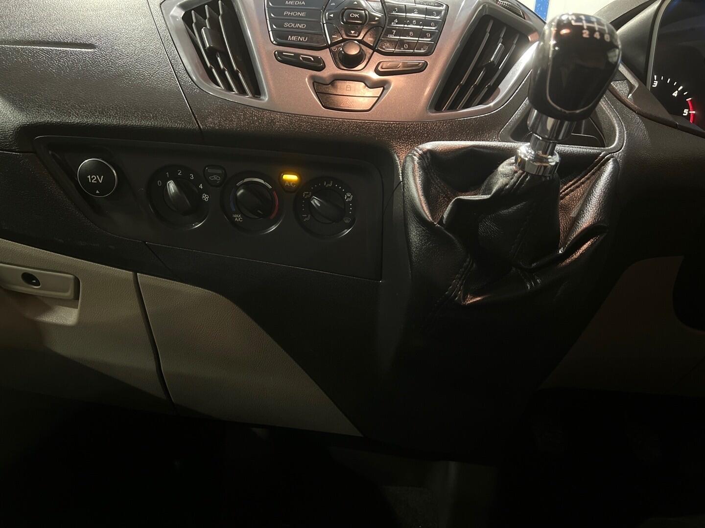 Used Ford Tourneo Custom 2017 for sale - 77400780: Photo 30