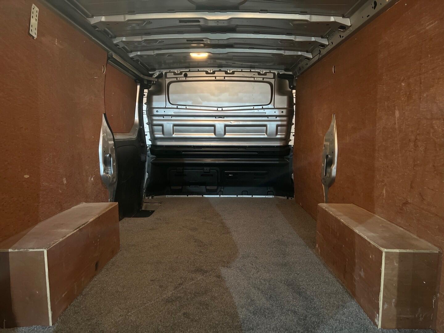 Used Vauxhall Vivaro 2019 for sale - 77455796: Photo 5