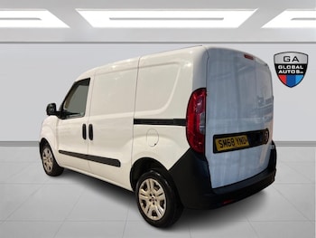 Used Fiat Doblo 2018 for sale - 77060136: Photo