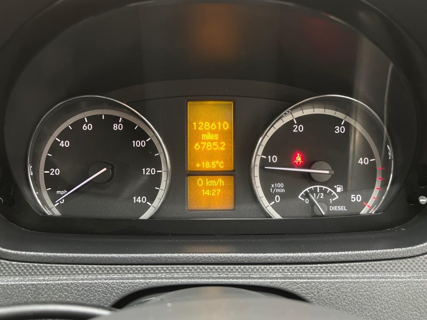 Used Mercedes-Benz Vito 2015 for sale - 76425670: Photo 23