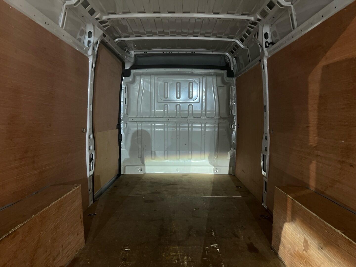 Used Vauxhall Movano 2022 for sale - 76925948: Photo 5