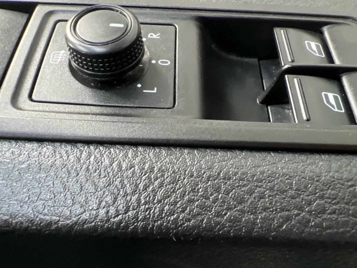 Used Volkswagen Transporter Shuttle 2017 for sale - 76381016: Photo 26