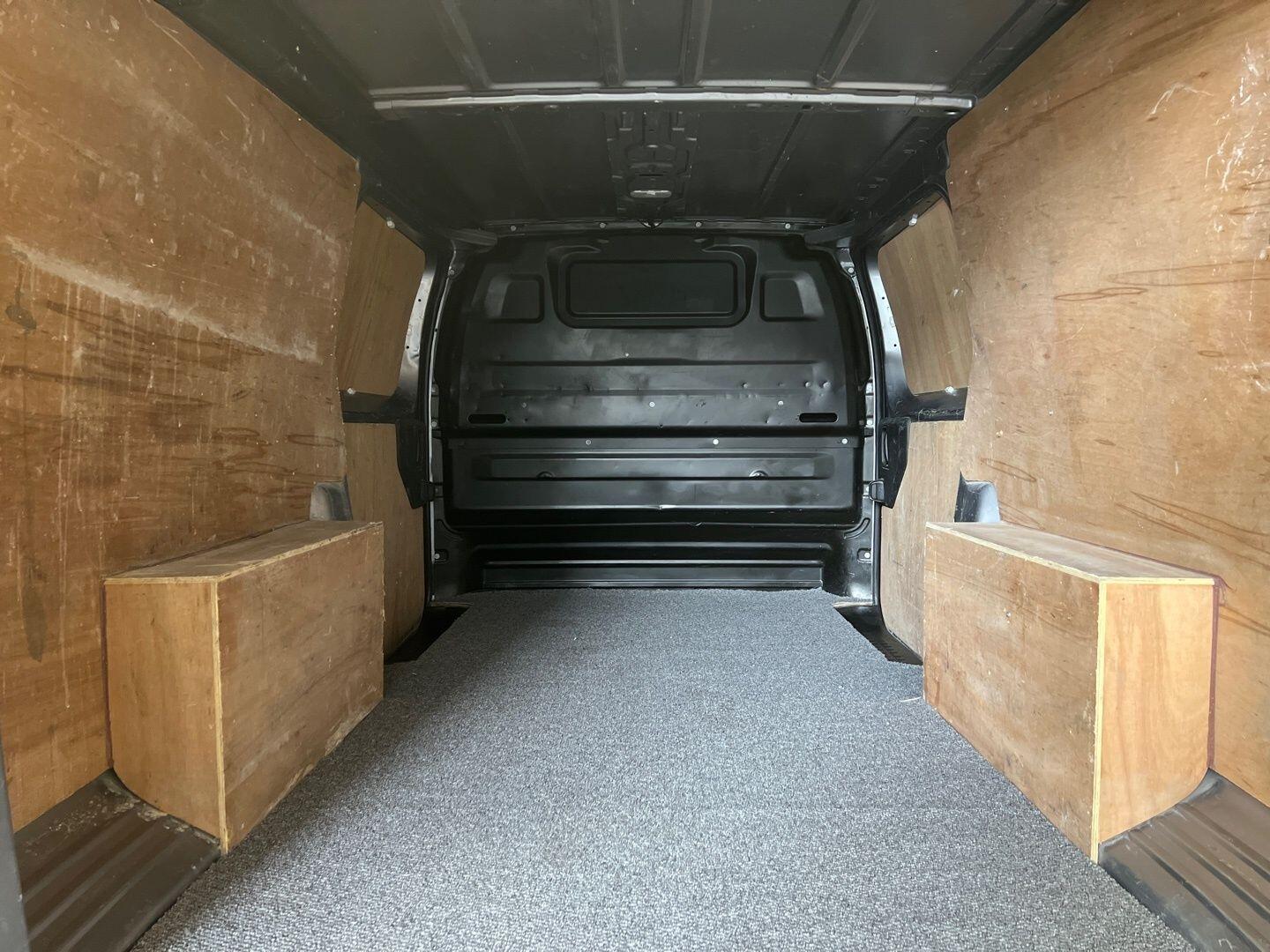 Used Vauxhall Vivaro 2019 for sale - 77633767: Photo 5