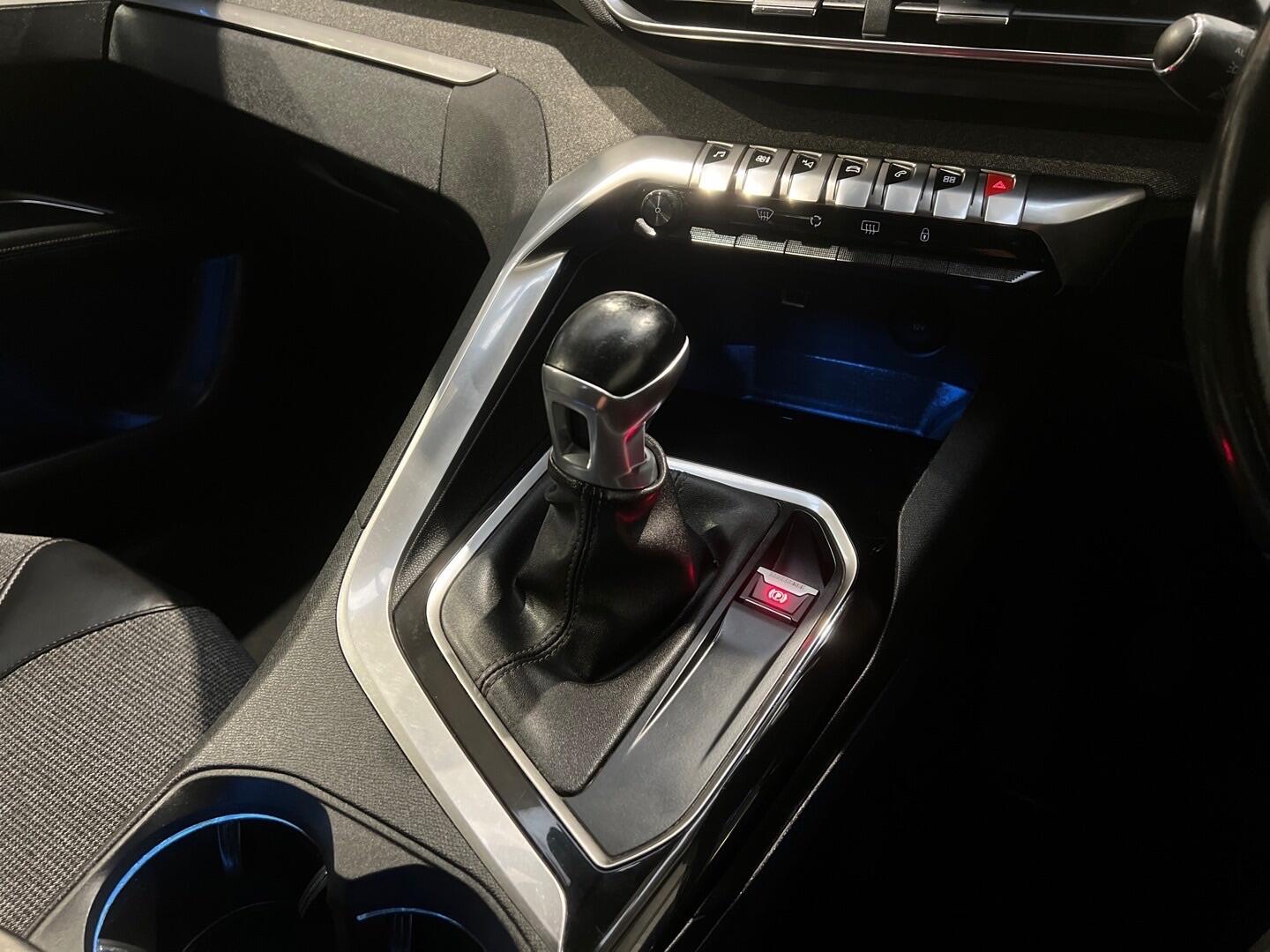 Used Peugeot 3008 2018 for sale - 76702494: Photo 21