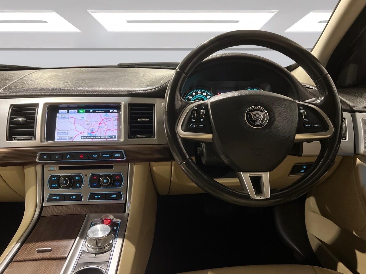 Used Jaguar XF 2014 for sale - 77215502: Photo 20