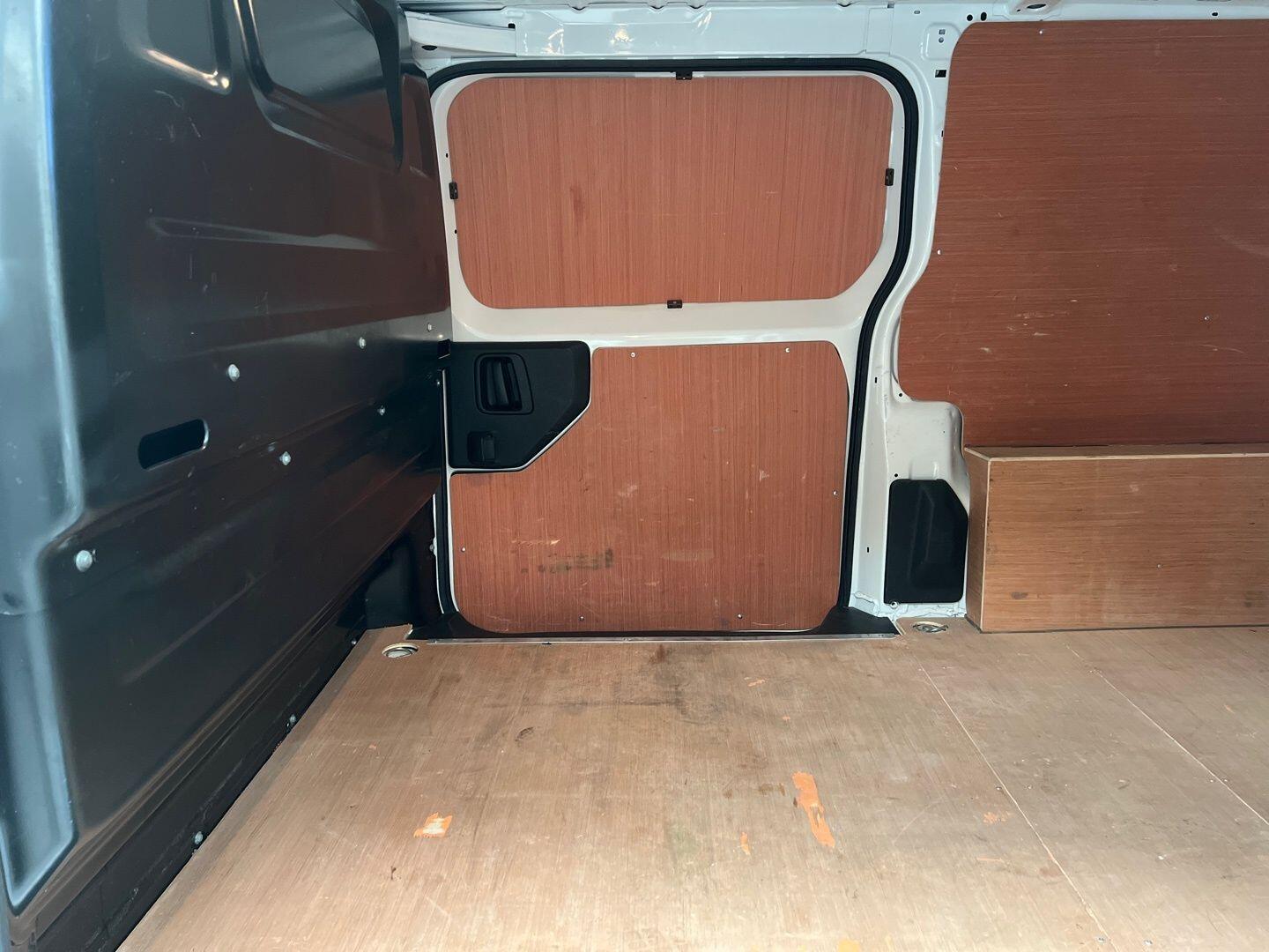 Used Vauxhall Vivaro for sale - 78116293: Photo 17