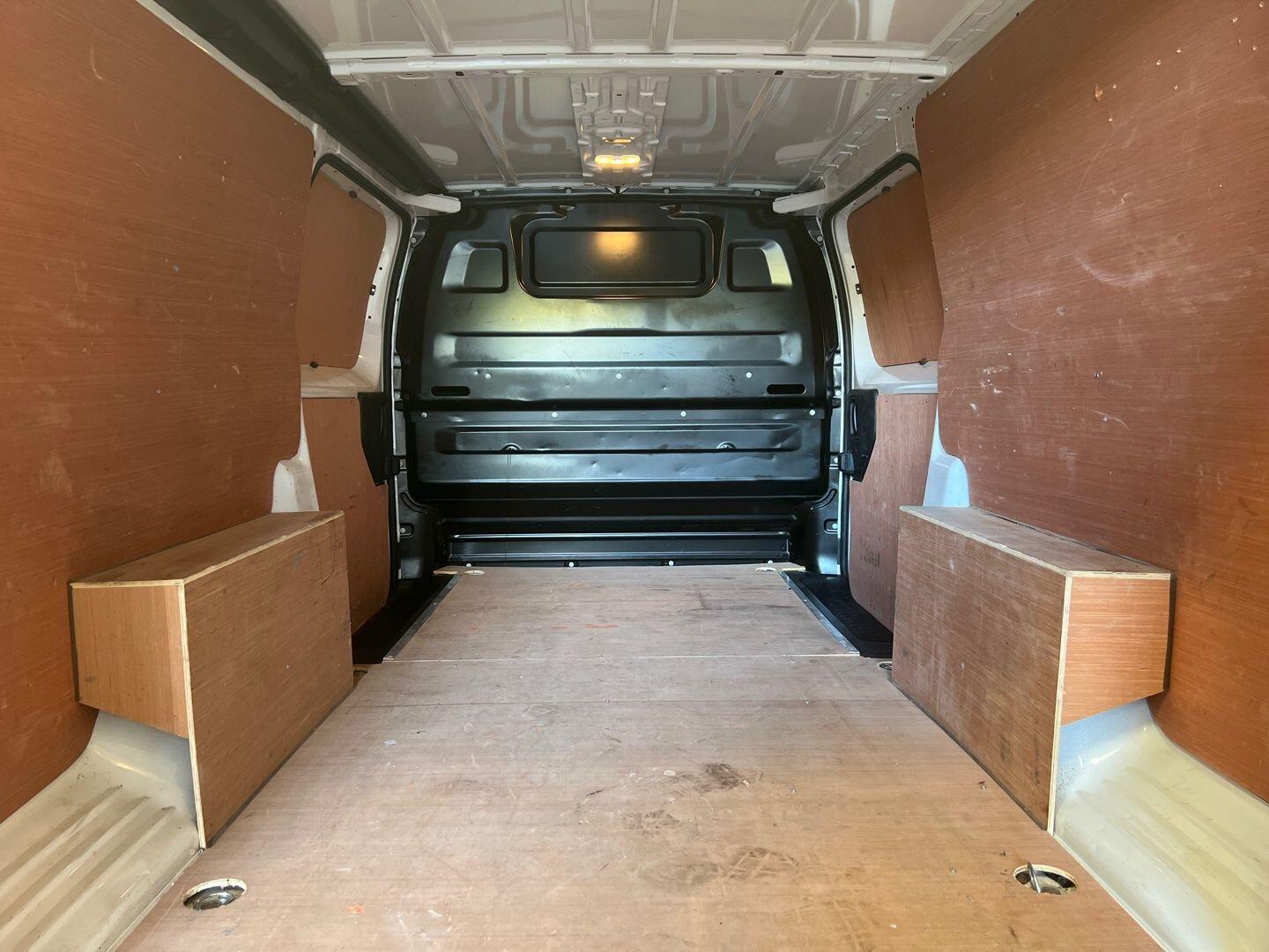 Used Vauxhall Vivaro for sale - 78116293: Photo 5