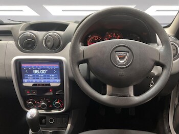 Used Dacia Duster 2014 for sale - 77670575: Photo