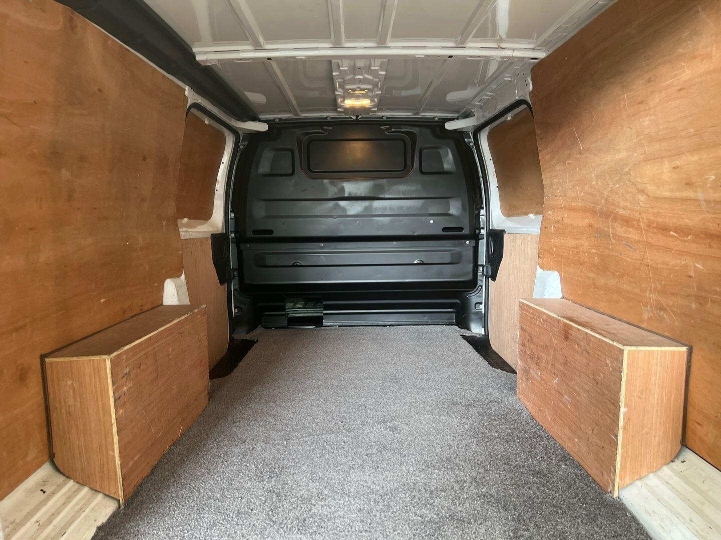 Used Vauxhall Vivaro for sale - 77824784: Photo 4