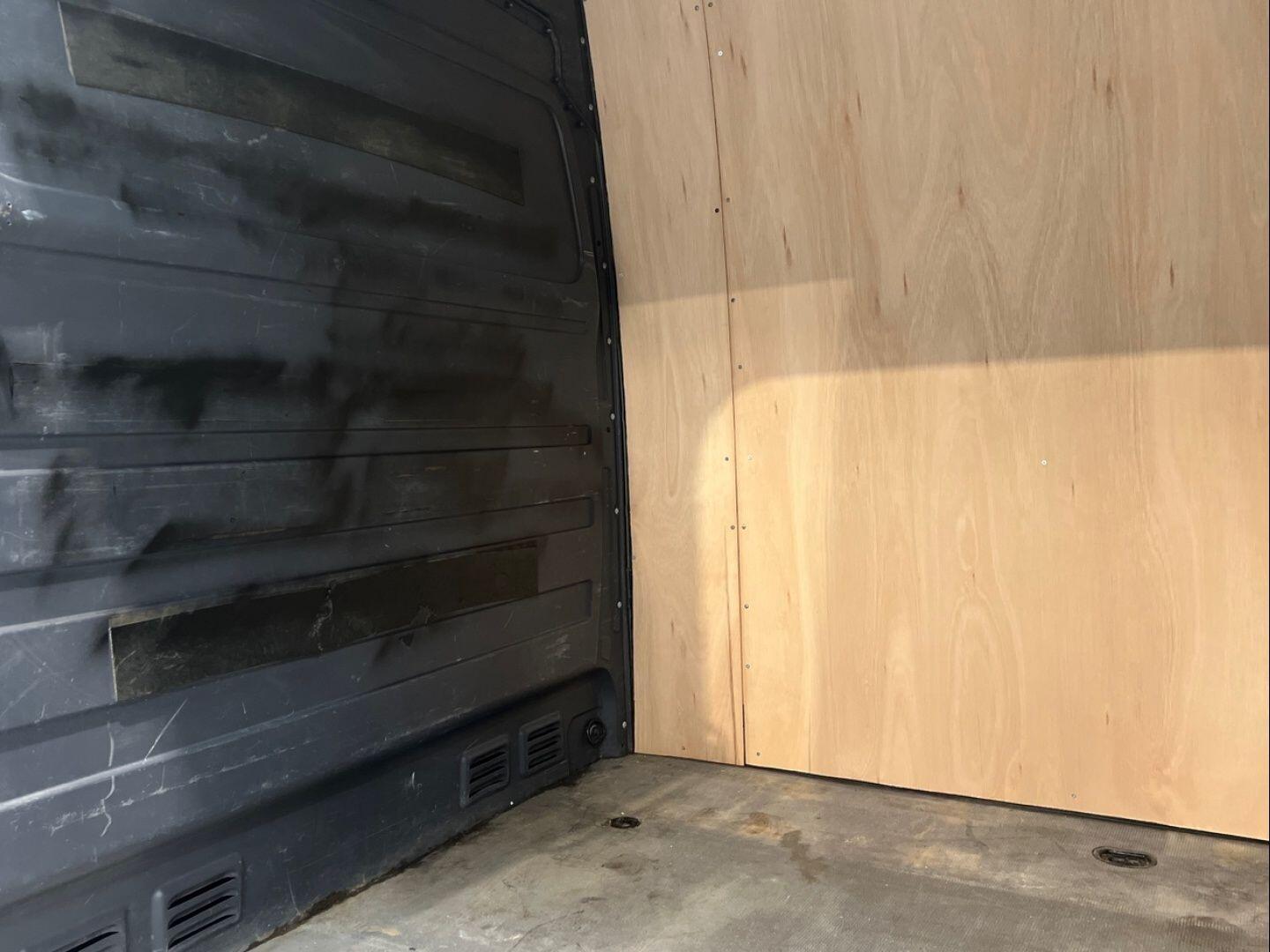 Used Volkswagen Crafter for sale - 77670825: Photo 25