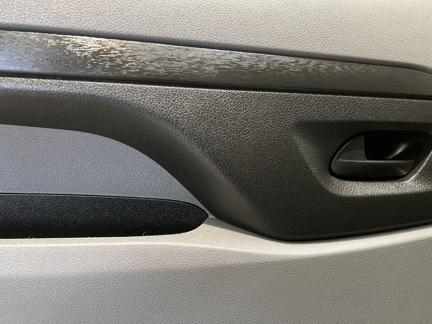 Used Vauxhall Vivaro for sale - 77909493: Photo 26