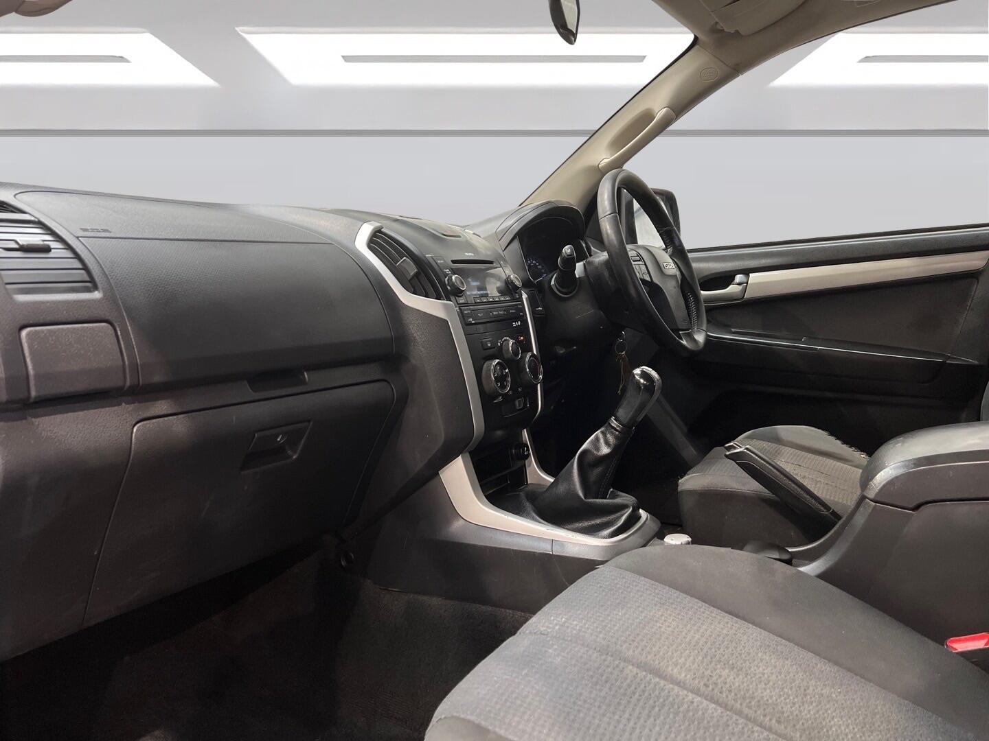 Used Isuzu D-Max 2015 for sale - 77633466: Photo 8