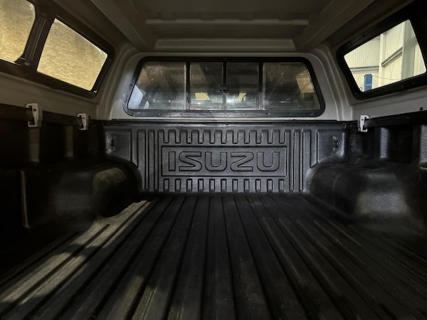 Used Isuzu D-Max 2017 for sale - 76188631: Photo 28