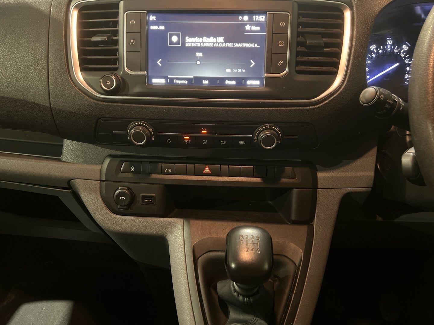 Used Vauxhall Vivaro 2021 for sale - 77550111: Photo 22